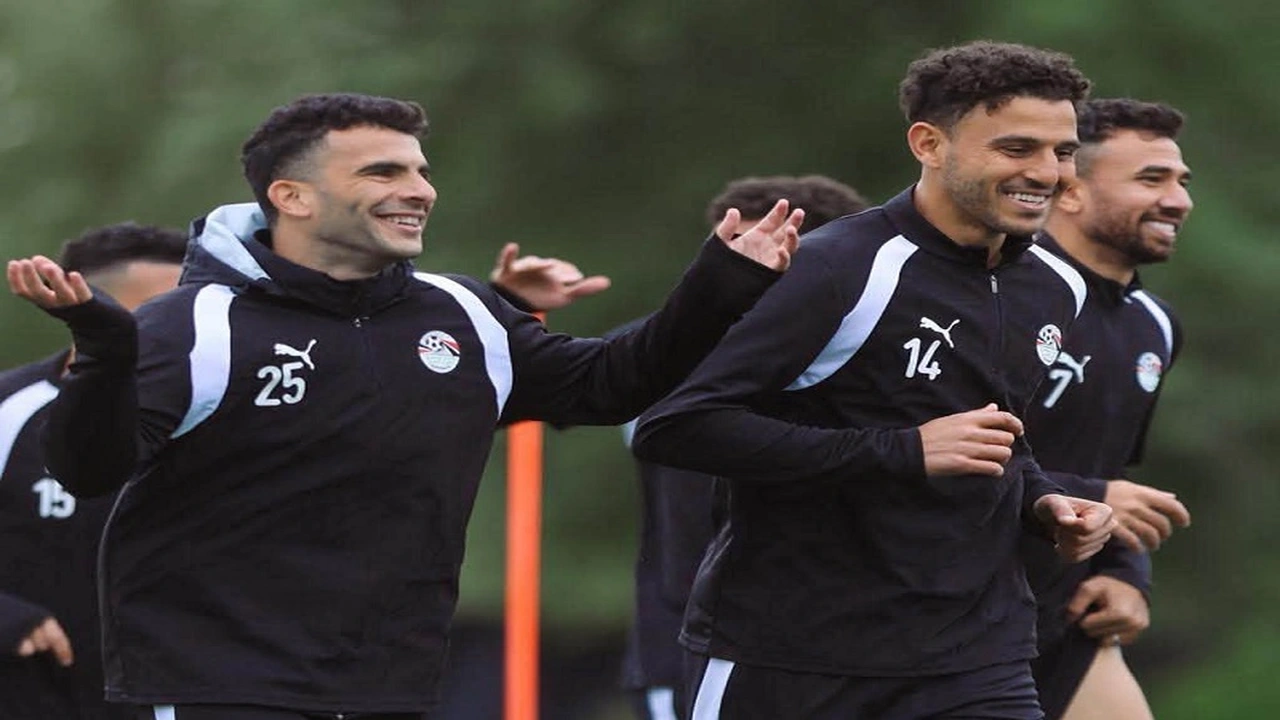 منتخب مصر يستعد لمواجهة أستراليا بمشاركة جزئية لمحمد صلاح وحمدي فتحي